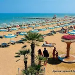 Nyaraló Lignano Pineta Mit Garten Lignano Sabbiadoro