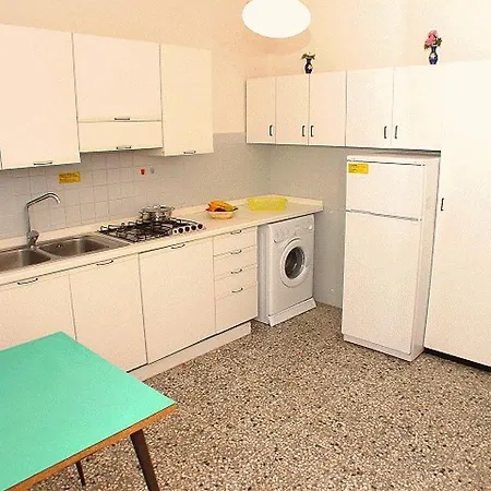 Дом отдыха Lignano Pineta Mit Garten