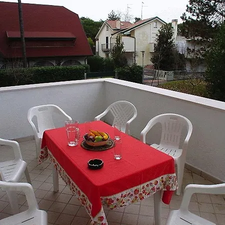 Lignano Pineta Mit Garten *